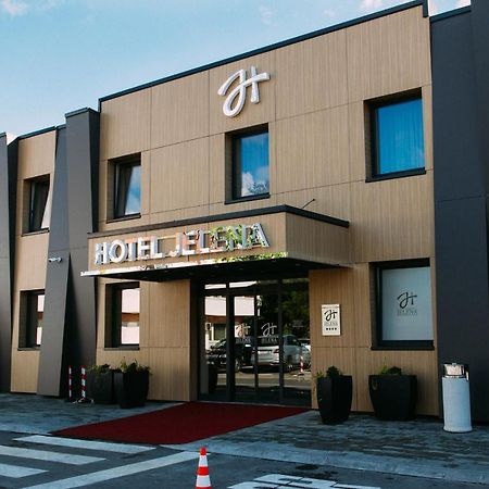 Hotel Jelena บันยาลูกา ภายนอก รูปภาพ