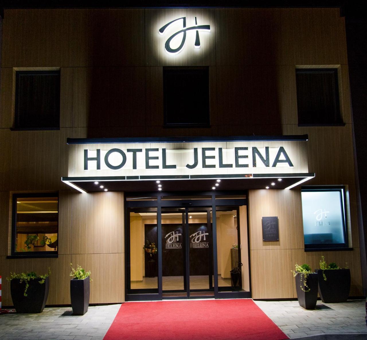 Hotel Jelena บันยาลูกา ภายนอก รูปภาพ
