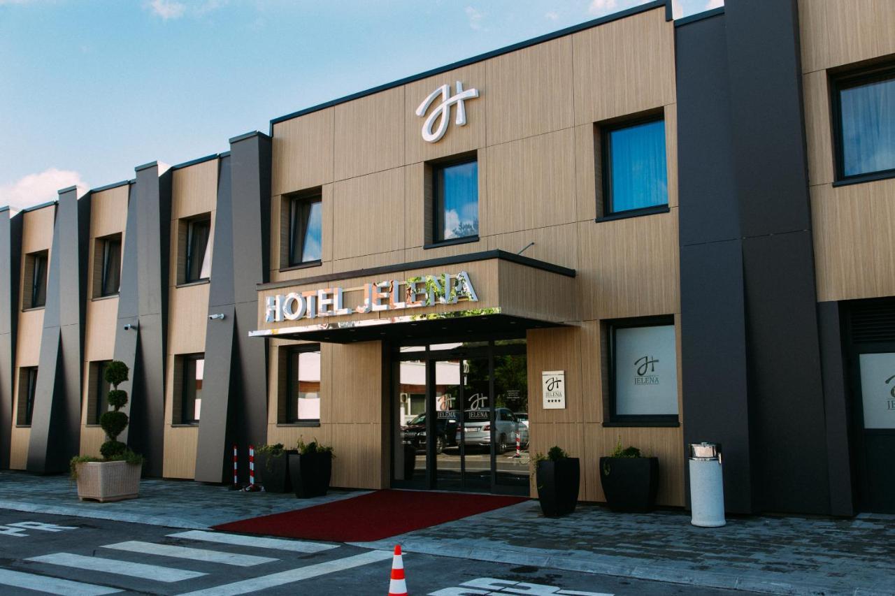 Hotel Jelena บันยาลูกา ภายนอก รูปภาพ